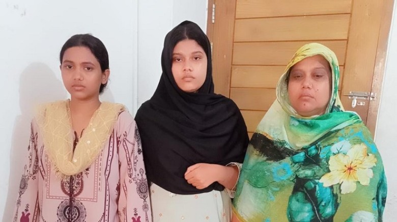 রাজধানীতে বাসা ভাড়া নেওয়ার কথা বলে মুঠোফোন চুরি করা চক্রের ত