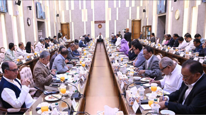 প্রধানমন্ত্রী তারেক রহমানের নেতৃত্বে মন্ত্রিসভার প্রথম বৈঠক অনুষ্ঠিত