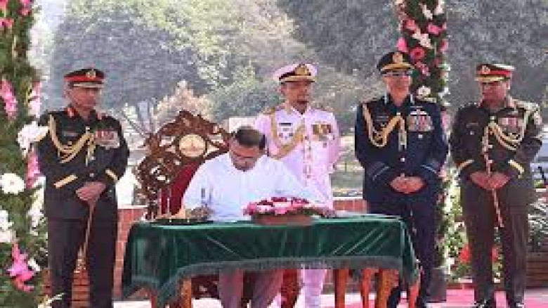 স্মৃতিসৌধের পরিদর্শন বইয়ে যা লিখেছেন প্রধানমন্ত্রী তারেক রহমান...