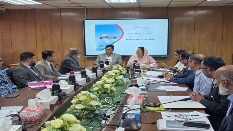 হজ যাত্রীরা যাতে কোনোভাবেই হয়রানির শিকার না হন  - বিমান মন্ত্রী
