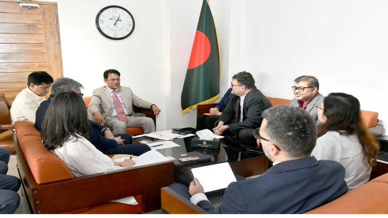 শিক্ষামন্ত্রীর সঙ্গে বিশ্বব্যাংক কর্মকর্তাদের বৈঠক