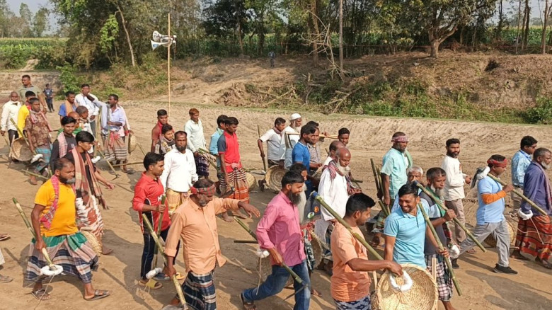 দিনাজপুরে খাল খননে অংশ নিতে প্রস্তুত ৪০০ শ্রমিক