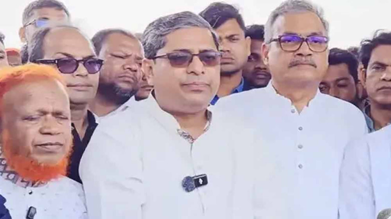 ৯টার পরও অফিসে নেই ৩০% কর্মকর্তা, নাম-নম্বর নিলেন এলজিআরডি প