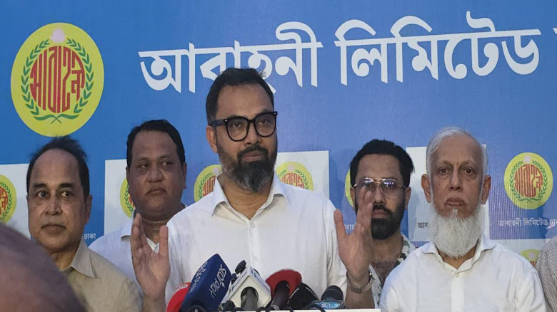 ক্রীড়াঙ্গনকে রাজনীতিমুক্ত রাখার ঘোষণা, আবাহনী ক্লাব পরিদর্শন