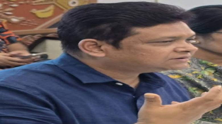 গাজীপুরে বর্জ্য ব্যবস্থাপনা নিয়ে মুসল্লিদের সাথে জেলা প্রশাসকের মতবিনিময়