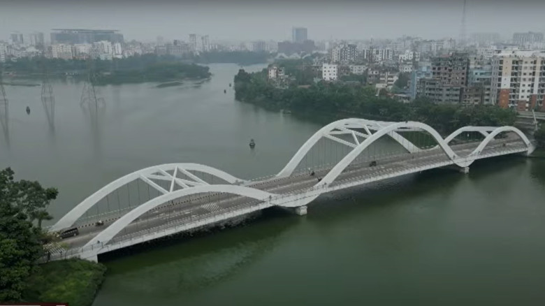 হাতিরঝিল প্লাষ্টিক মুক্তকরন অভিযান