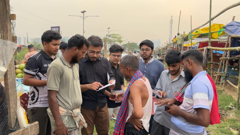 হাম প্রতিরোধ সচেতনতায় ছাত্রদলের লিফলেট বিতরণ