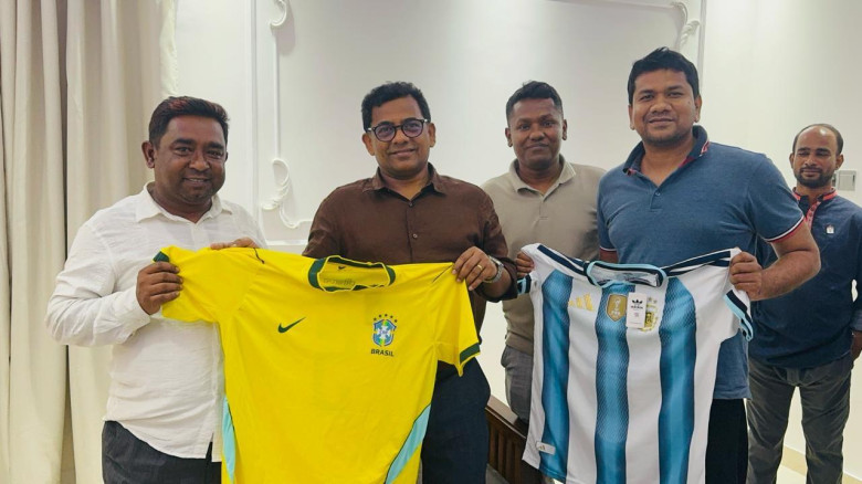 কাশিয়ানীতে ব্রাজিল ও আর্জেন্টিনা প্রতীকী ফুটবল ম্যাচ