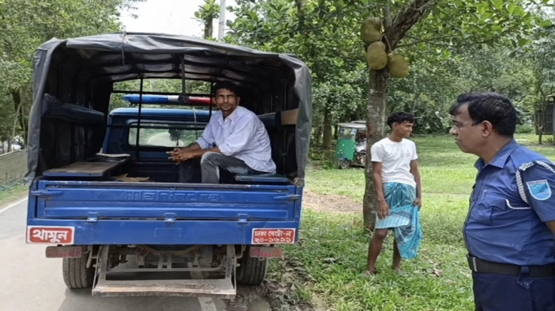 গাজীপুরে চাঁদা দাবির অভিযোগে যুবদল নেতা গ্রেপ্তার