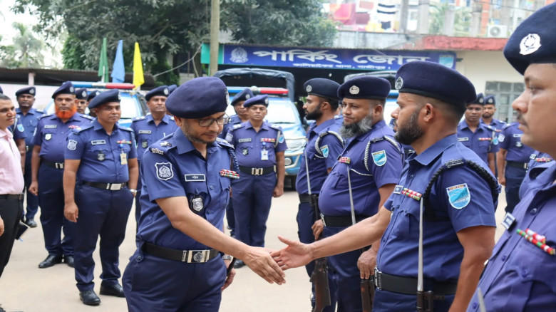 গাজীপুর পুলিশ সুপারের কালিয়াকৈর থানা পরিদর্শন