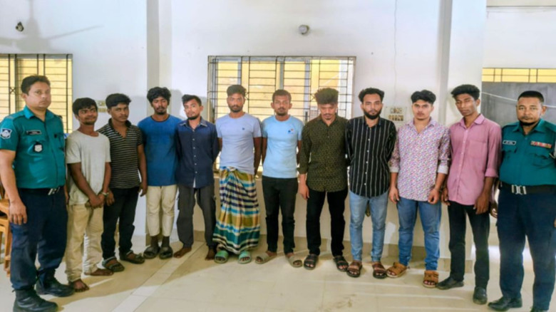 টঙ্গীতে বিশেষ অভিযানে ১৮ জন গ্রেপ্তার
