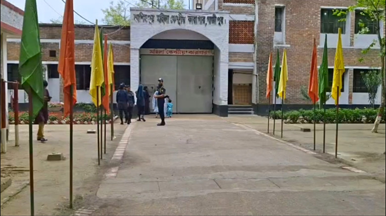 মানা হয়নি নিয়ম, কাশিমপুর কেন্দ্রীয় কারাগার থেকে পালিয়ে গেছে মহিলা আসামী...