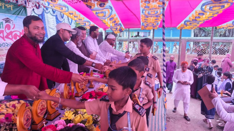 গাজীপুরে বৃত্তিপ্রাপ্ত ৩১০ জন শিক্ষার্থীকে সংবর্ধনা প্রদান