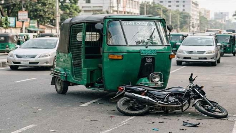 জিন্দাবাজারে অটোরিকশার ধাক্কায় মোটর সাইকেল থেকে ছিটকে পড়ে শিশু নিহত