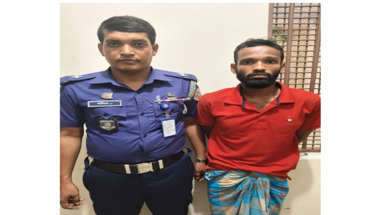 শশীভূষণে মাদক সেবনের অভিযোগে গ্রেফতার -১