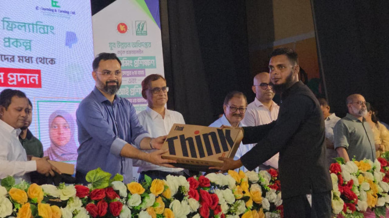 প্রত্যেক ঘরে কর্মসংস্থান সৃষ্টিই সরকারের লক্ষ্য’ –যুব ও ক্রী