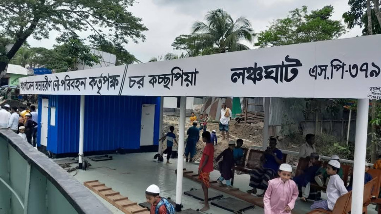 পর্যটন কেন্দ্র  চর কুকরী-মুকরী খেয়াঘাটে অতিরিক্ত ভাড়া আদায়: সিন্ডিকেটের কাছে জিম্মি যাত্রী ও পর্যটক